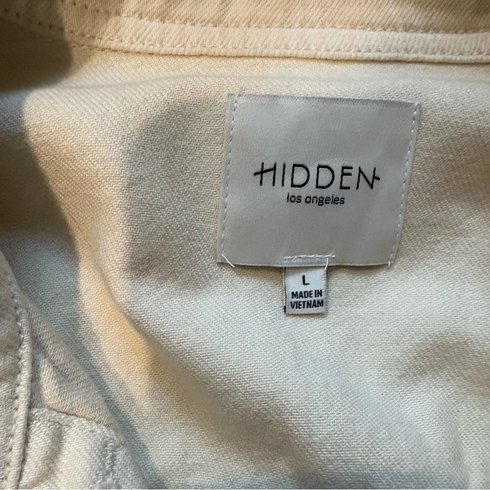 HIDDEN JEANS Rebel Fray Hem Denim Trucker Jacket in Cream, Sz L - Picture 15 of 16